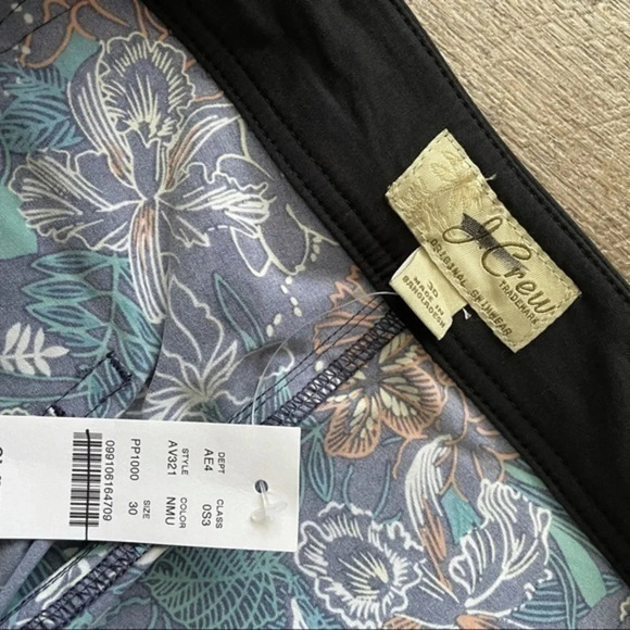 New J Crew Mens 9" Stretch Board Shorts Navy Blue Floral Print - Picture 7 of 9